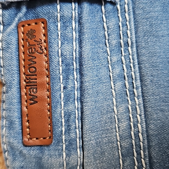 Girls Wallflower jean shorts - Picture 4 of 4